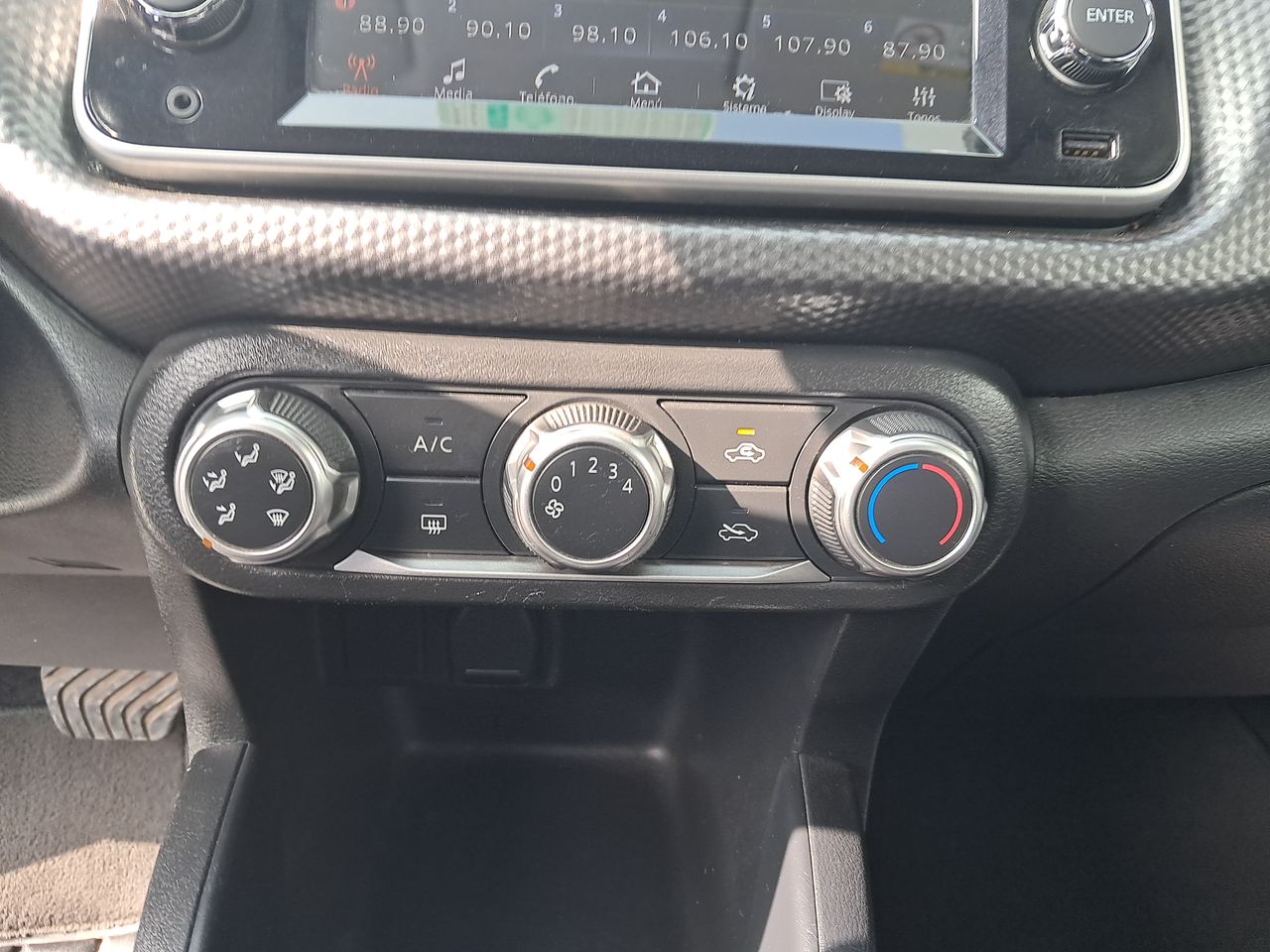 NISSAN - 20