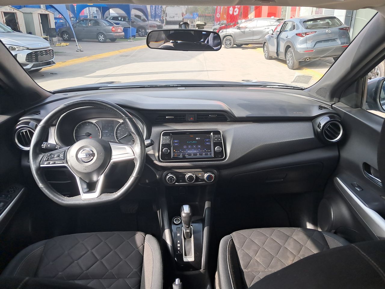 NISSAN - 22