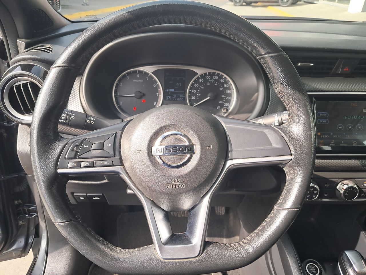 NISSAN - 16