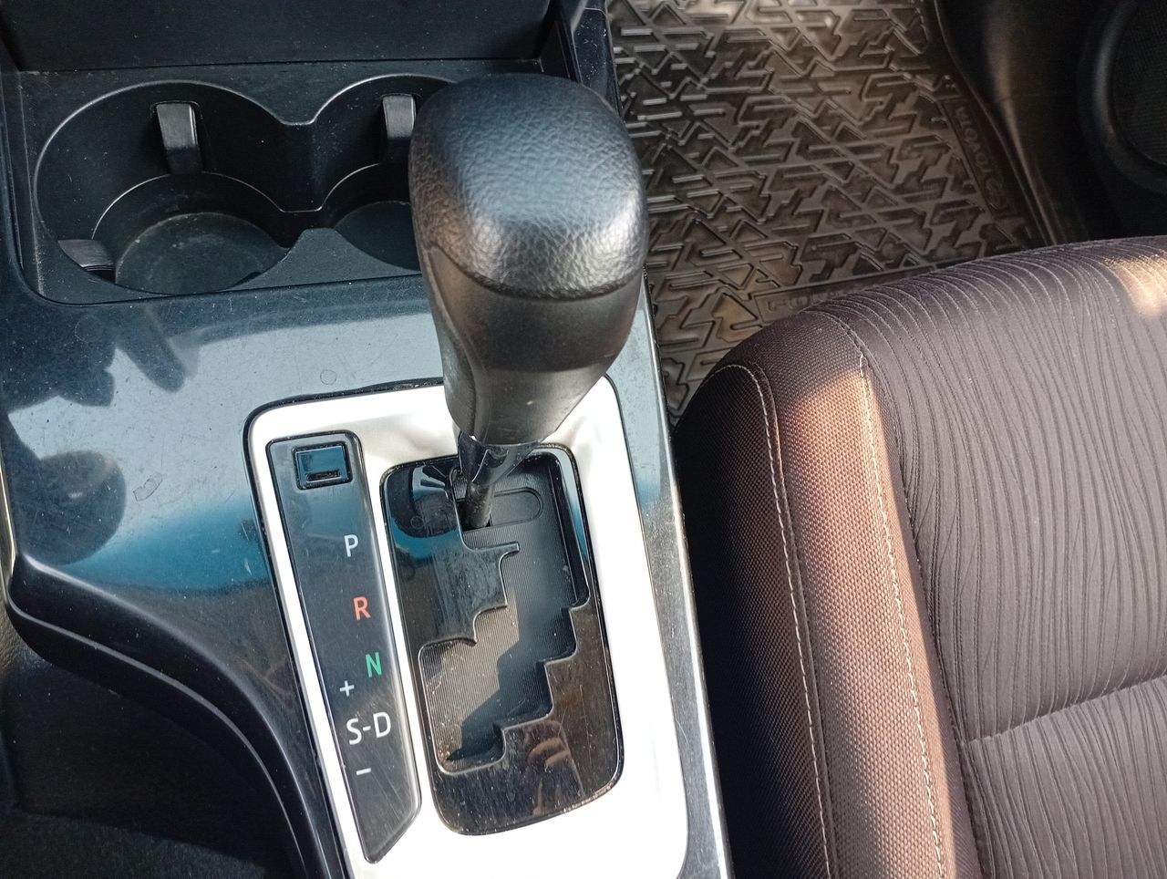 TOYOTA - 30
