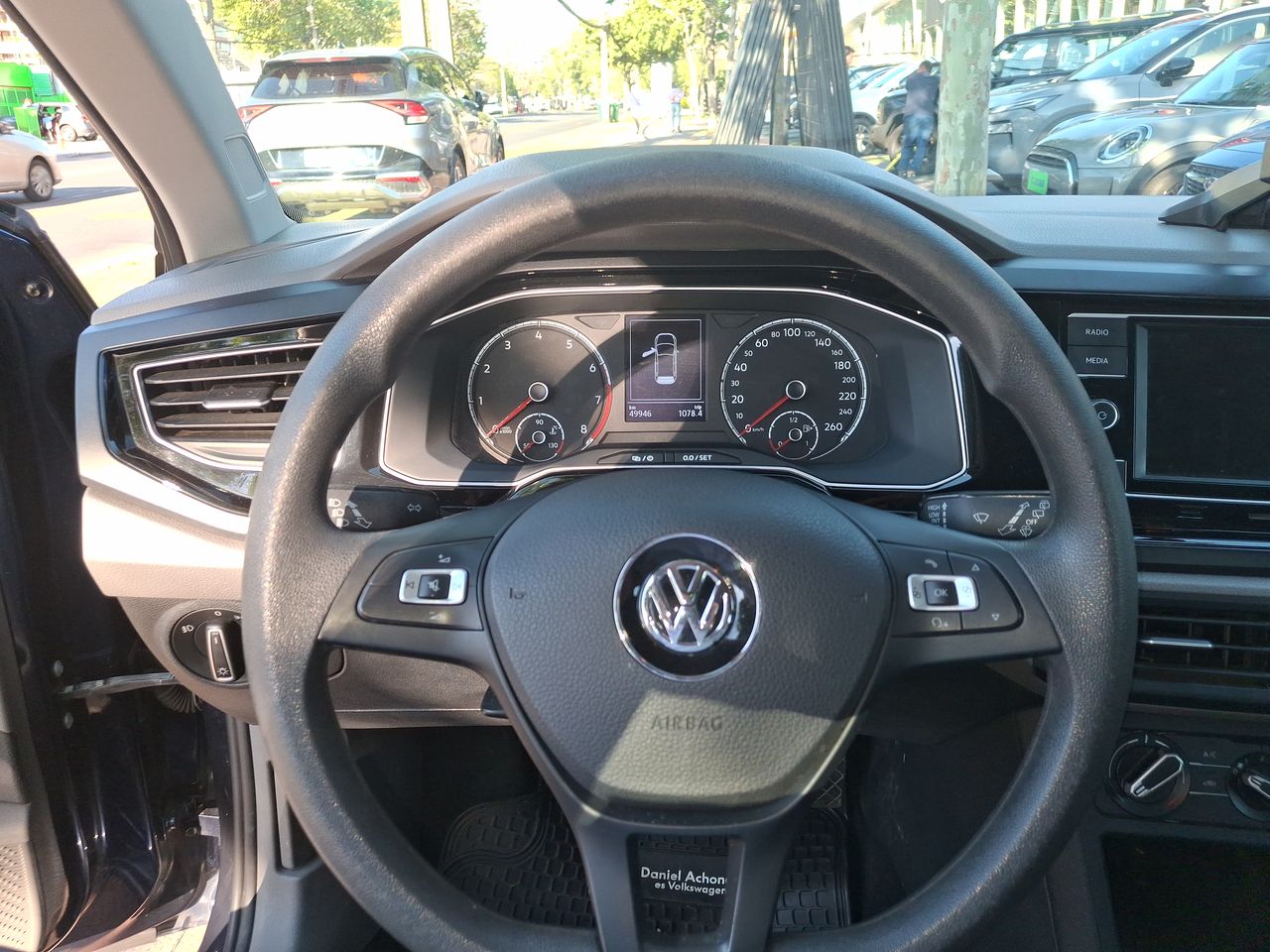 VOLKSWAGEN - 26