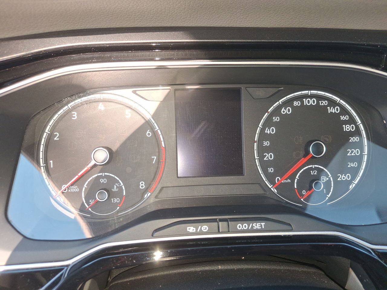 VOLKSWAGEN - 28