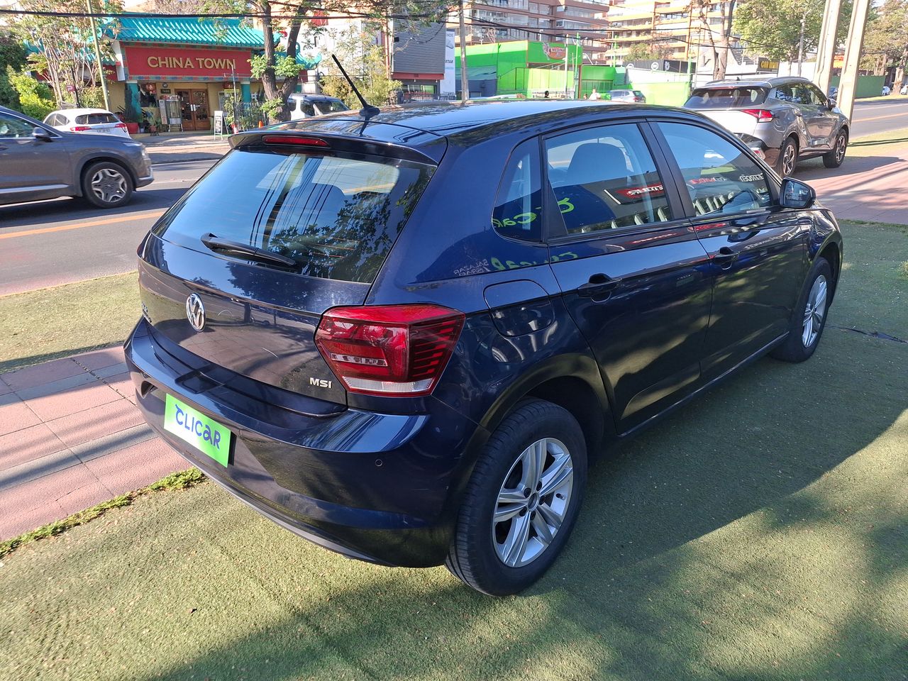 VOLKSWAGEN - 8