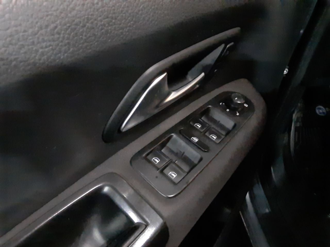 VOLKSWAGEN - 15