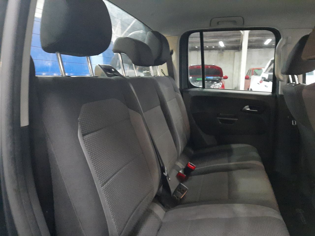 VOLKSWAGEN - 6