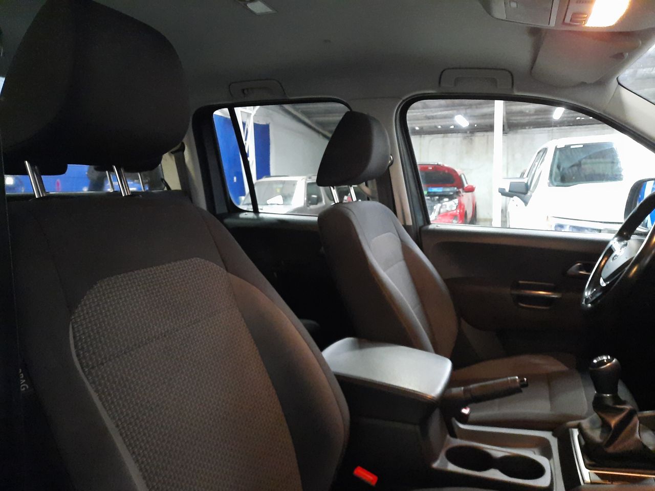 VOLKSWAGEN - 7