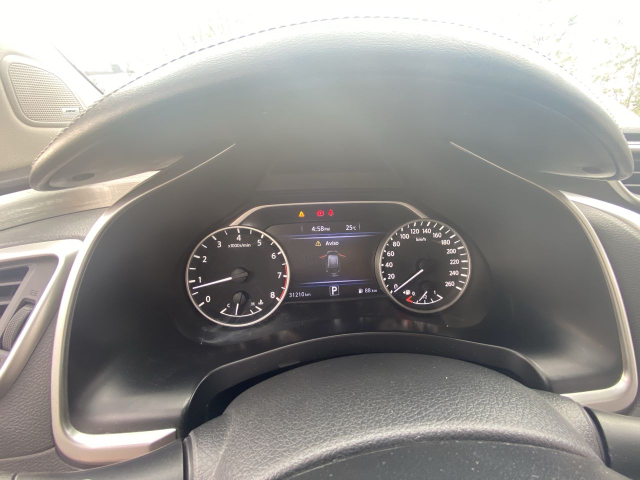 NISSAN - 26