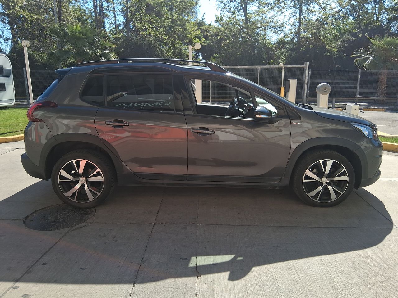 PEUGEOT - 6