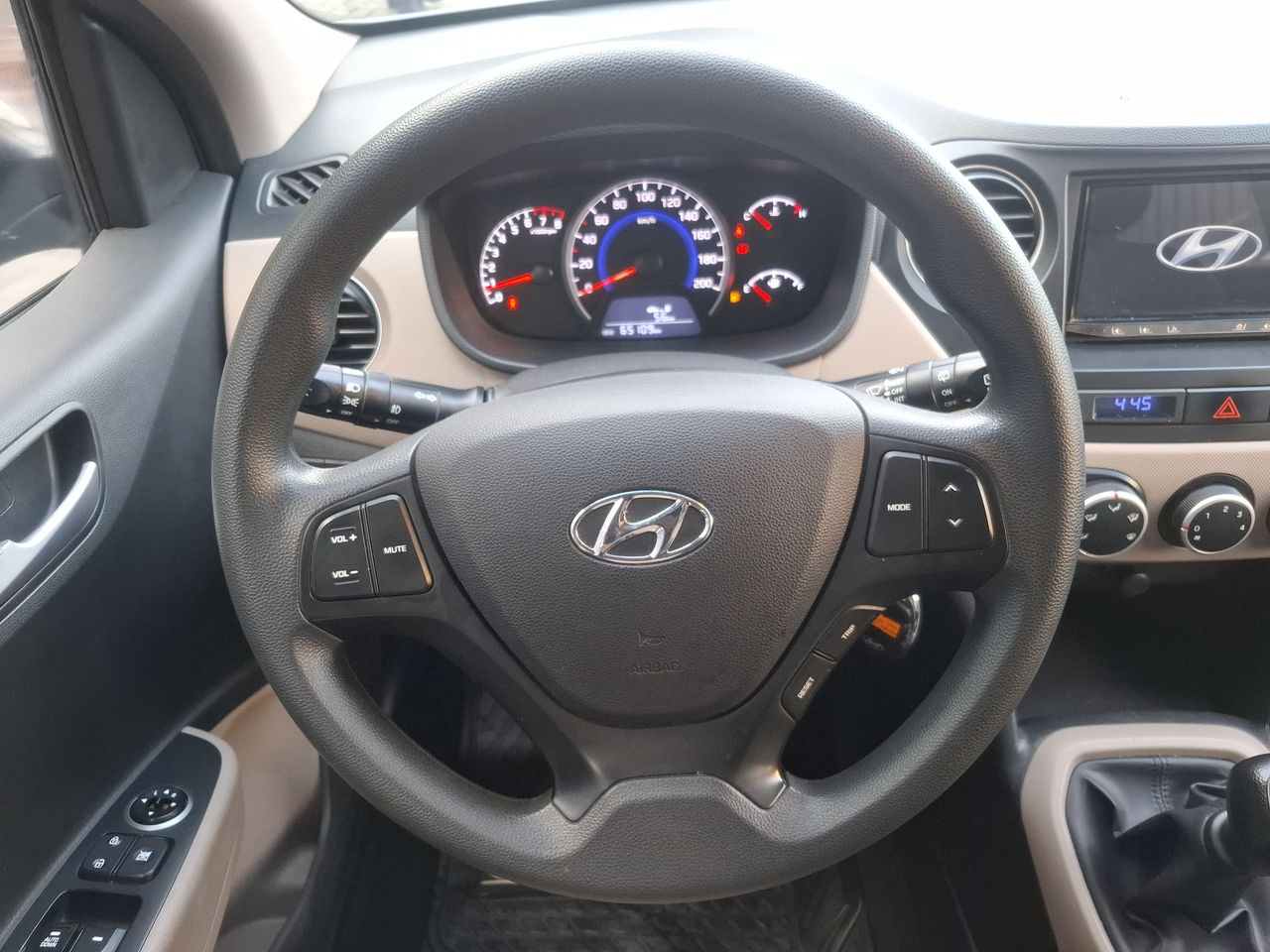 HYUNDAI - 26
