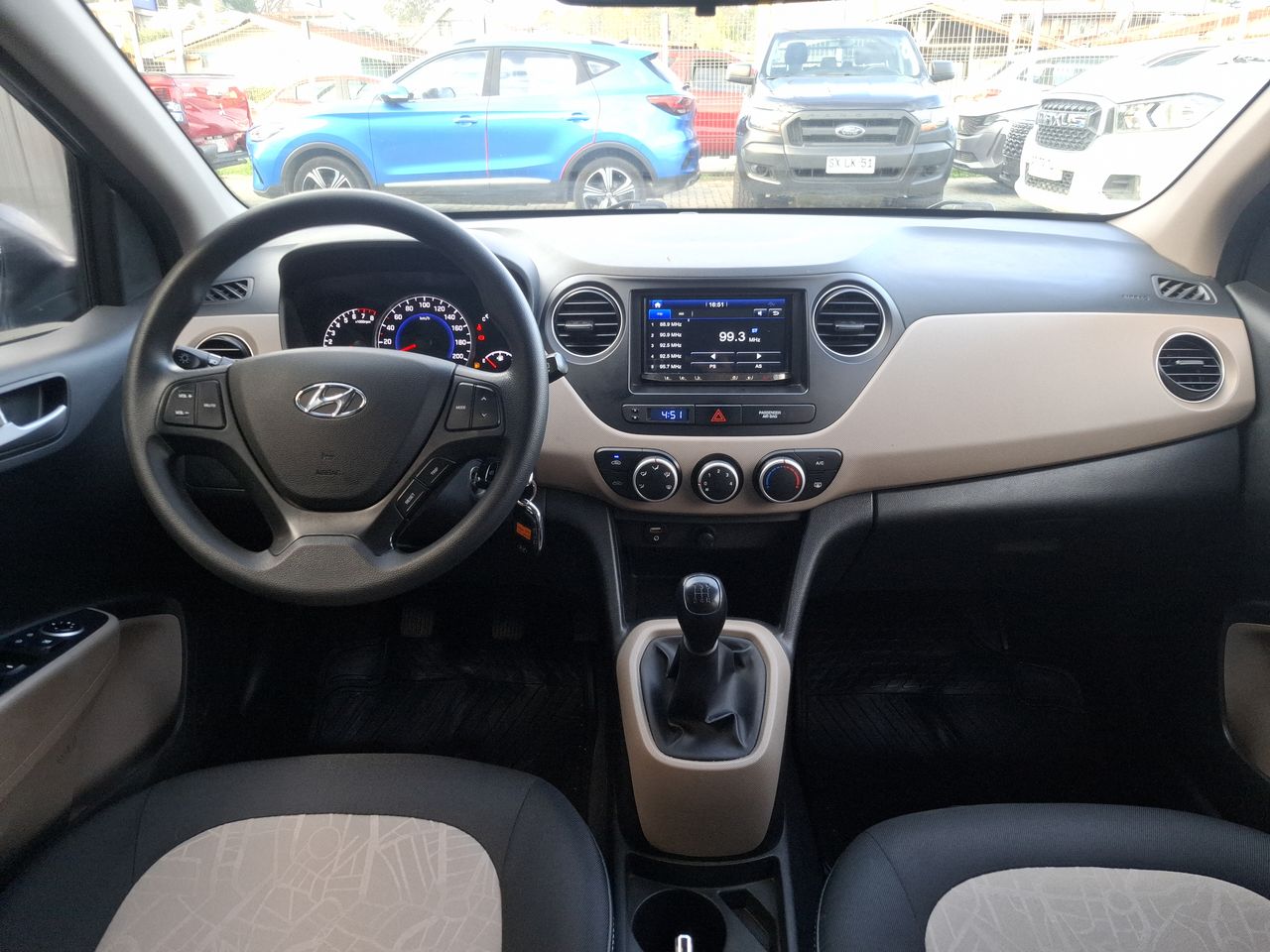 HYUNDAI - 33