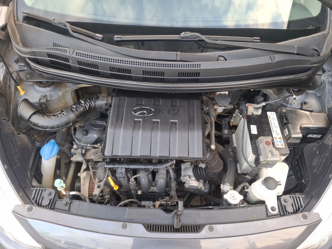 HYUNDAI - 18