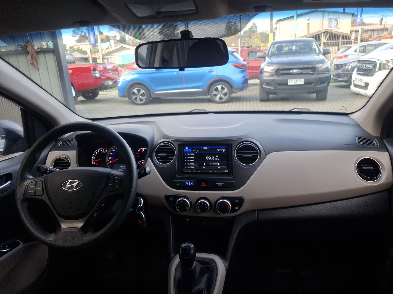 HYUNDAI - 9