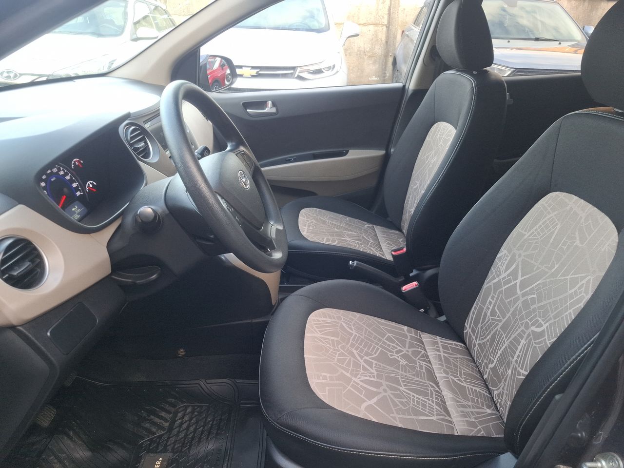 HYUNDAI - 15
