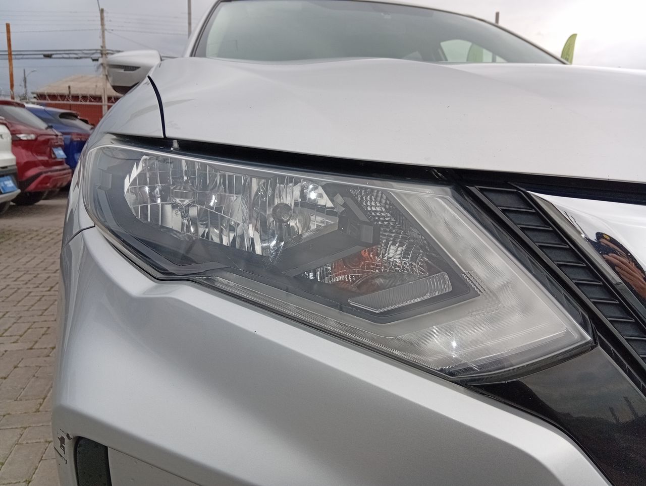 NISSAN - 17
