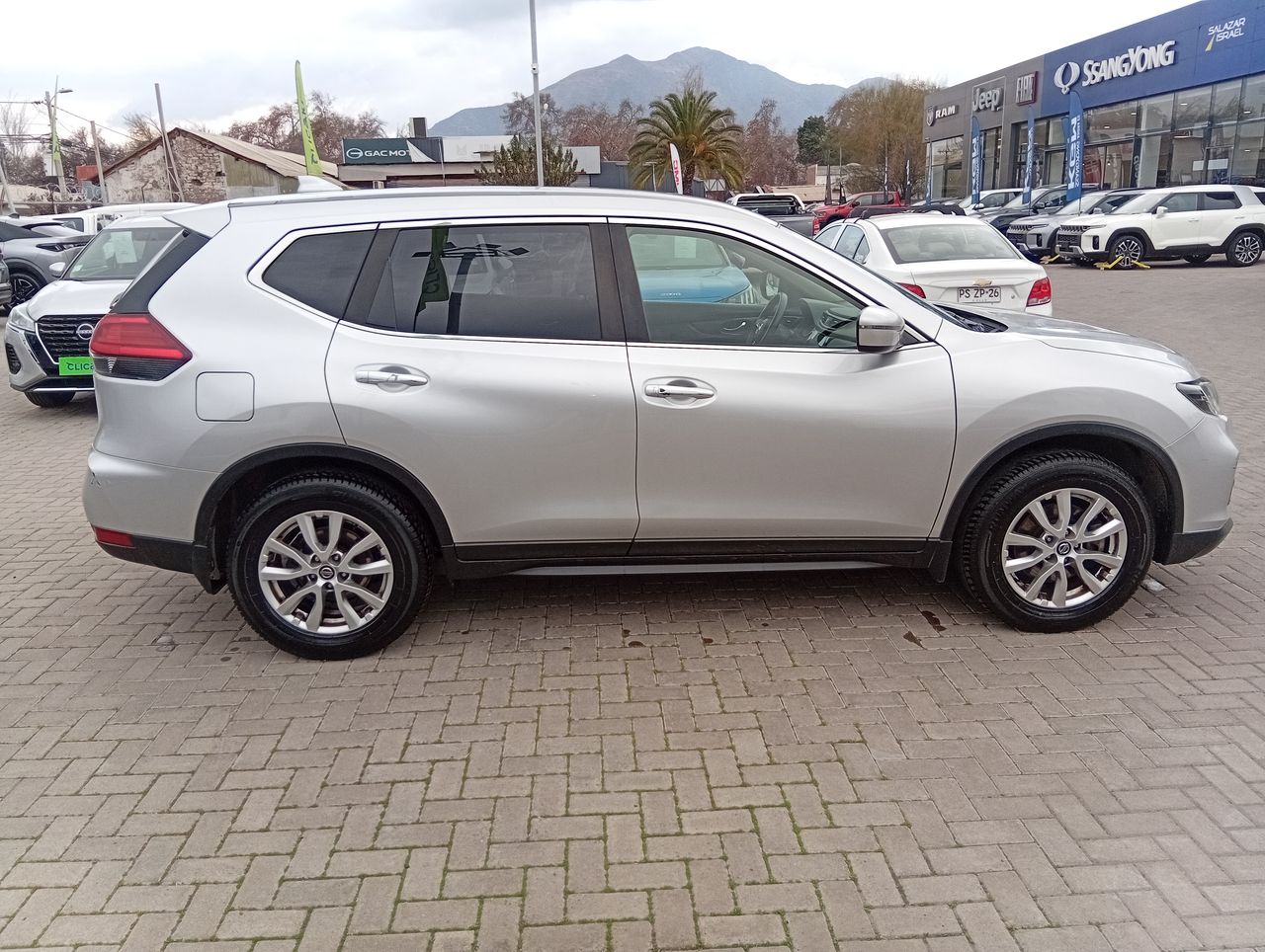 NISSAN - 8