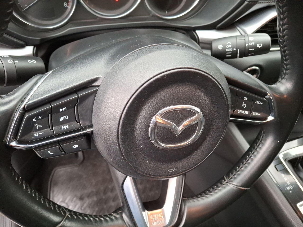 MAZDA - 26