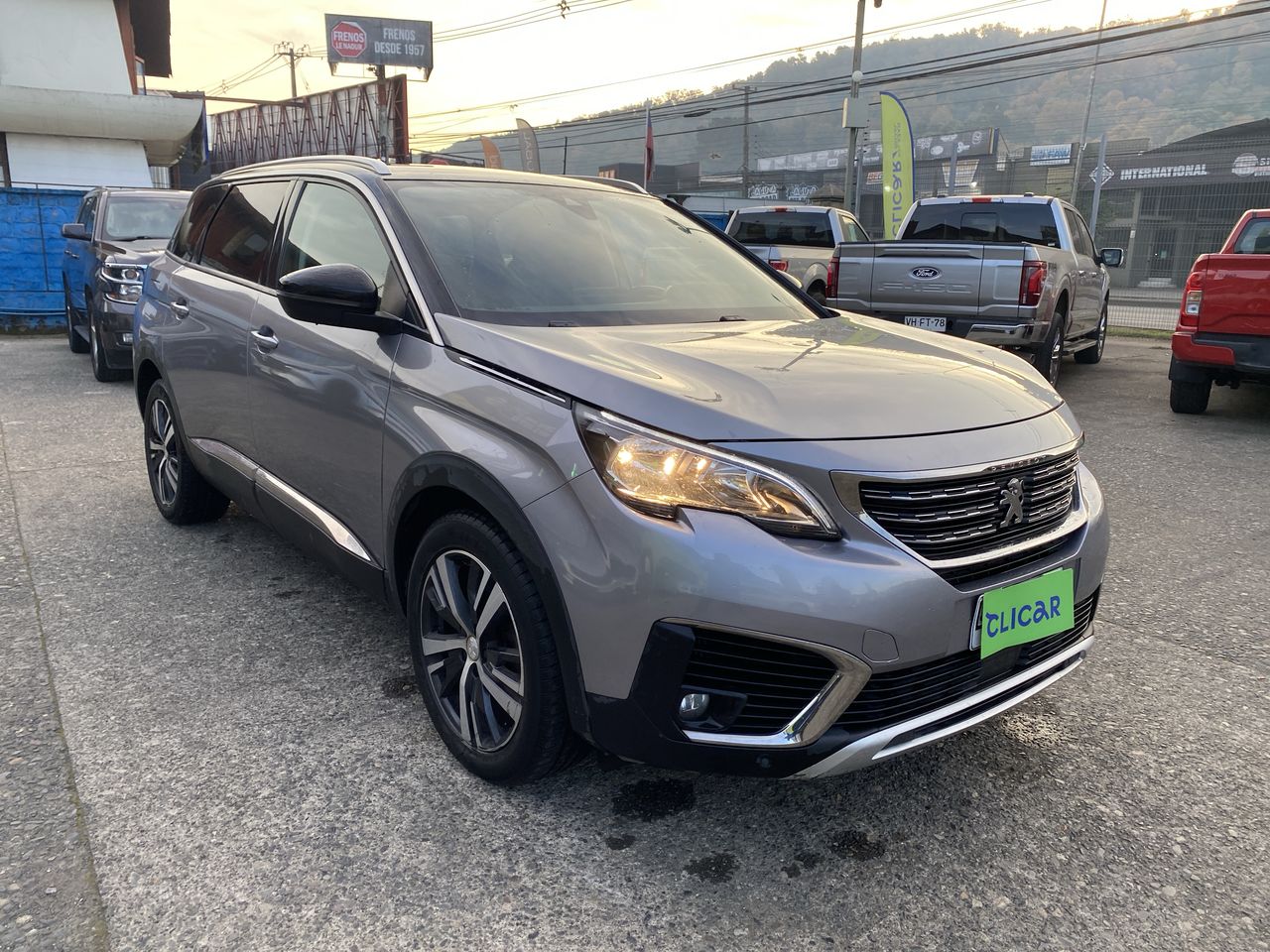PEUGEOT