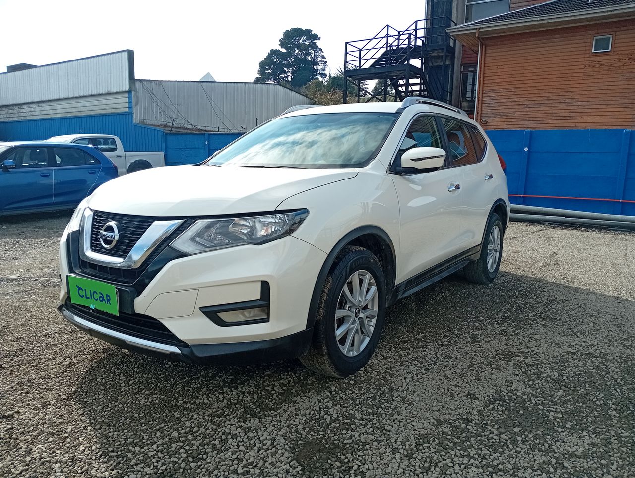 NISSAN - 3