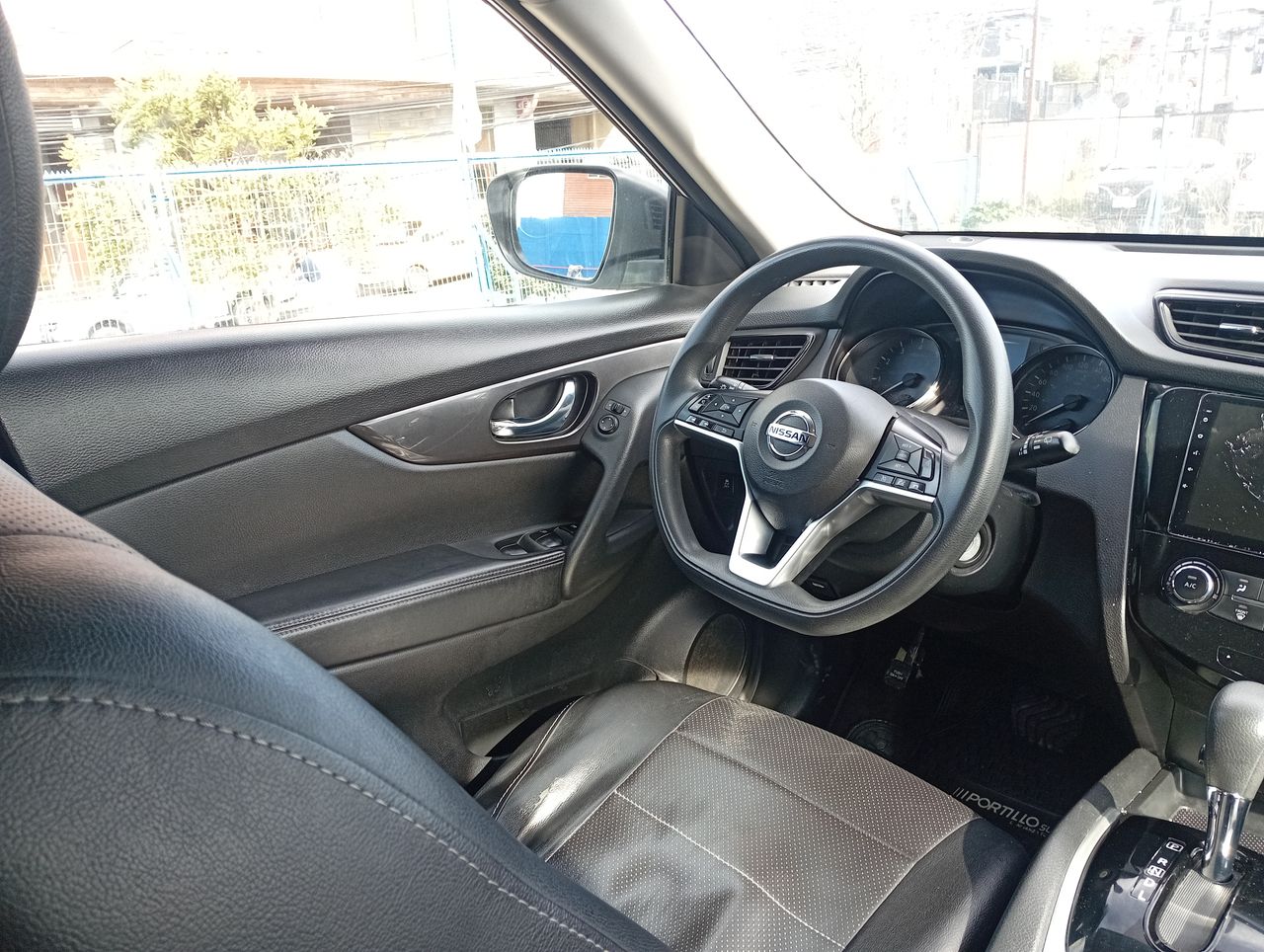 NISSAN - 14