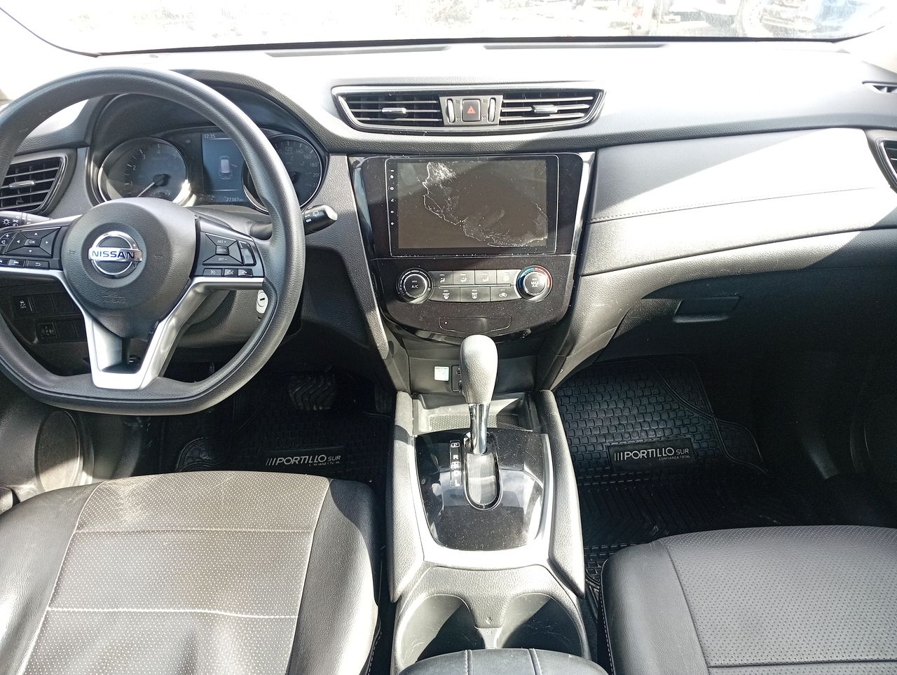 NISSAN - 15