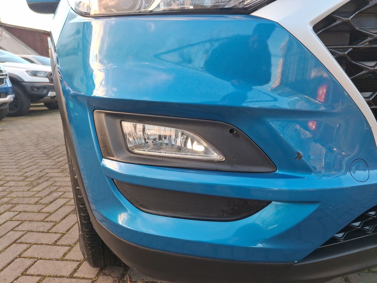 HYUNDAI - 19