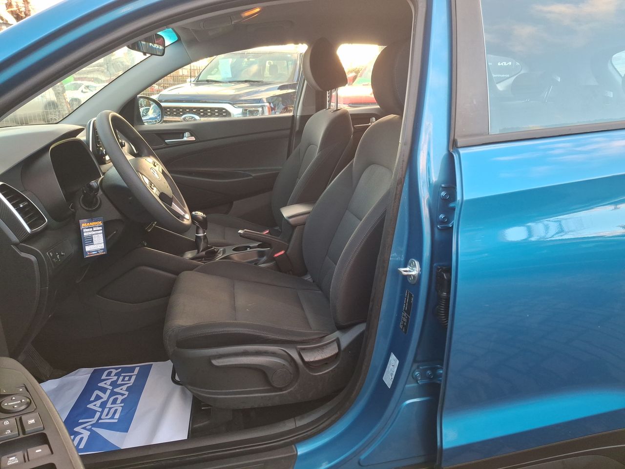 HYUNDAI - 24