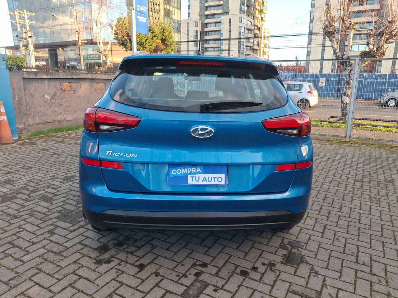 HYUNDAI - 6