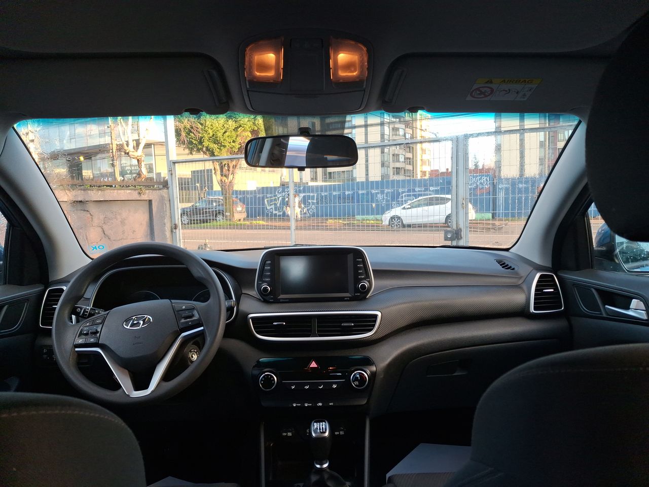 HYUNDAI - 9