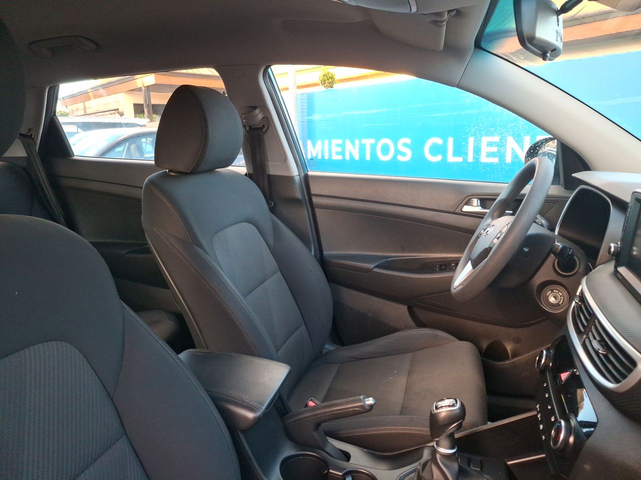 HYUNDAI - 15