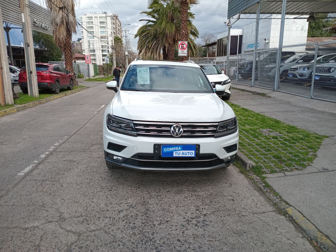VOLKSWAGEN - 1
