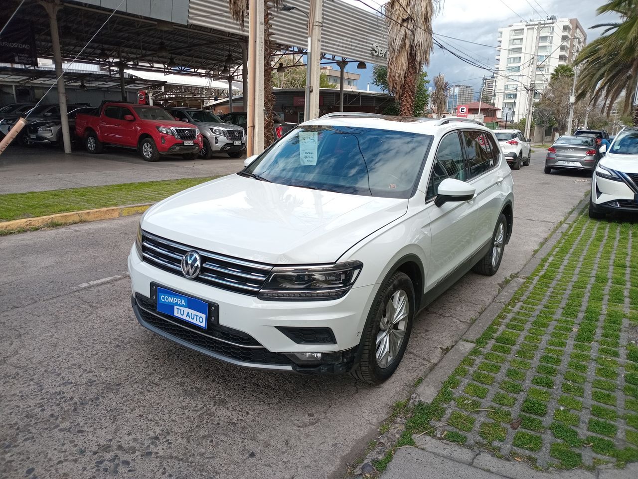 VOLKSWAGEN - 2