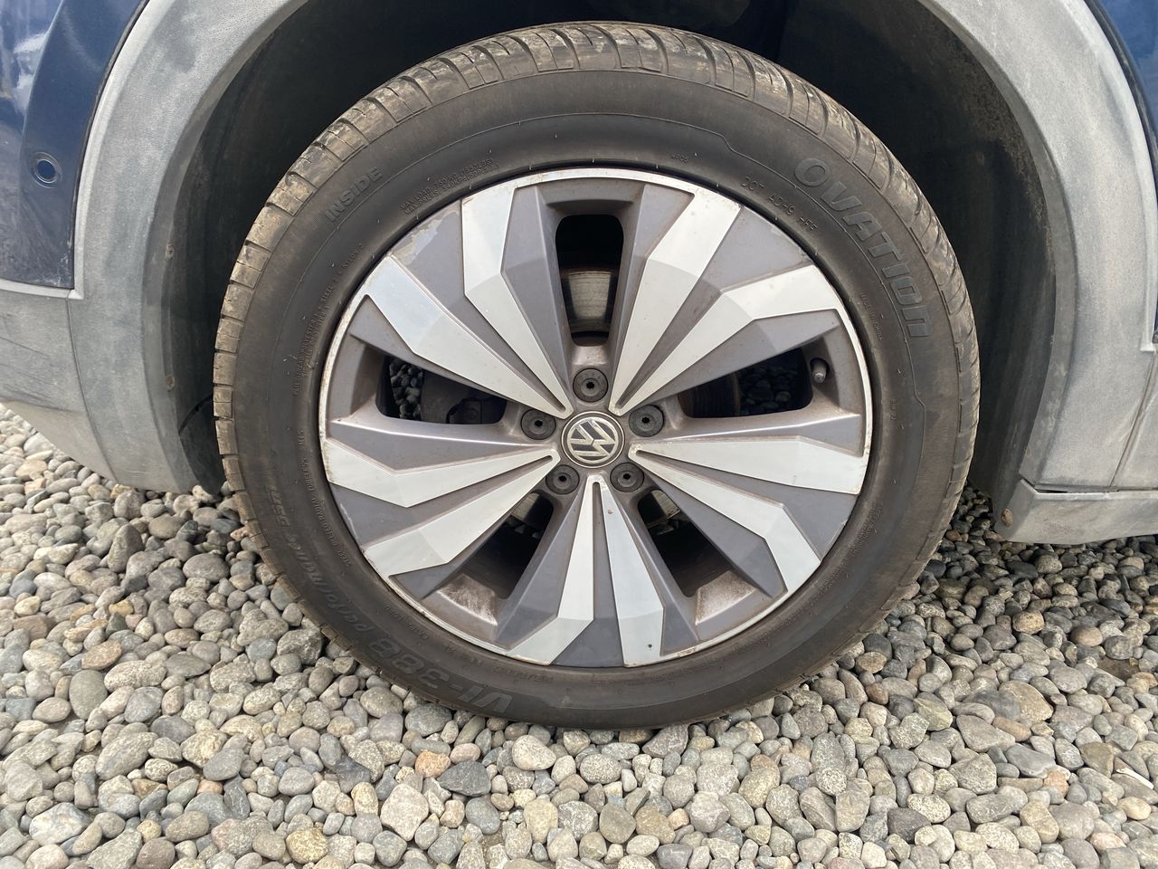 VOLKSWAGEN - 17