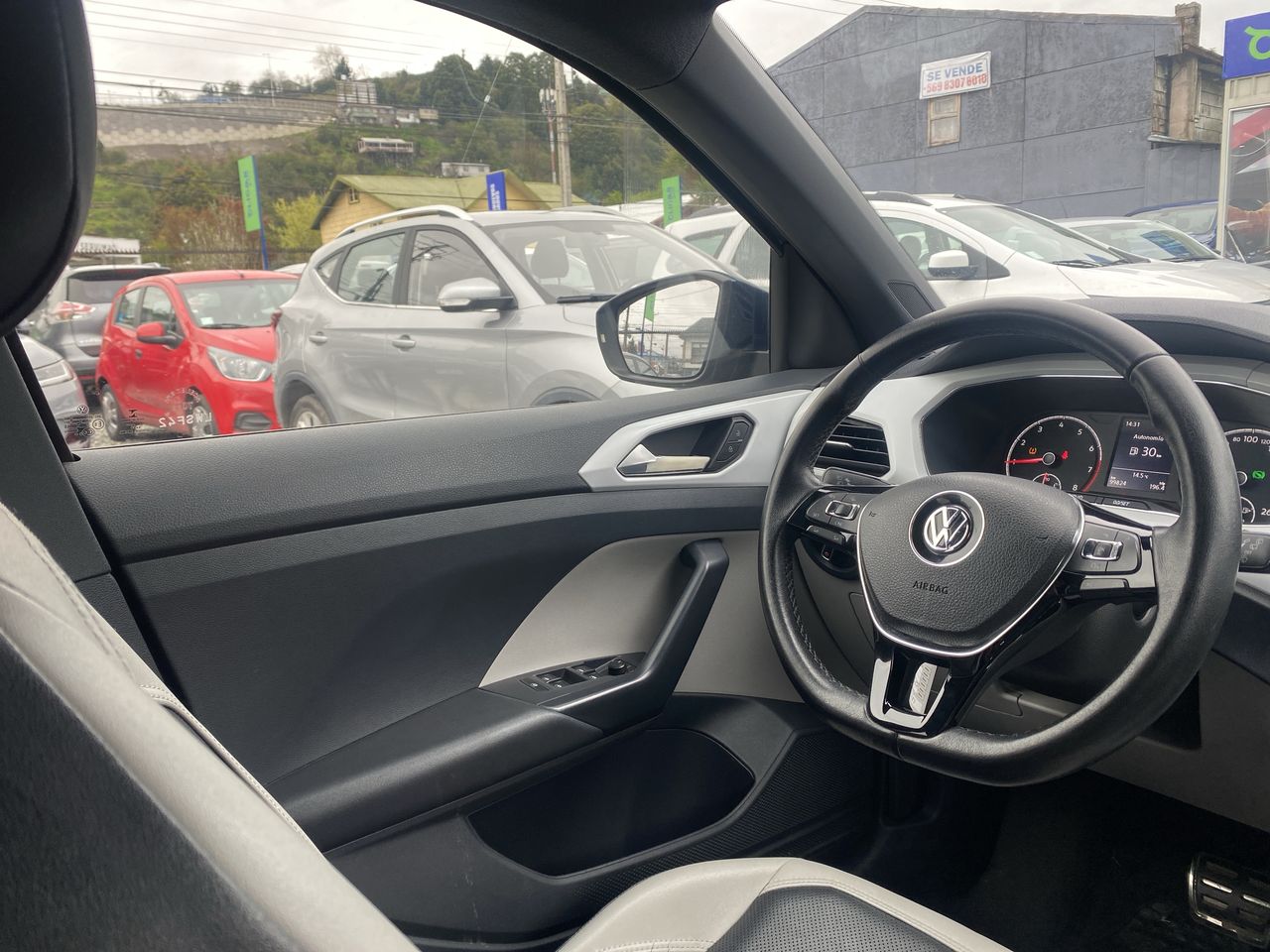 VOLKSWAGEN - 16