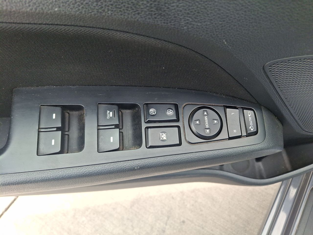 HYUNDAI - 21