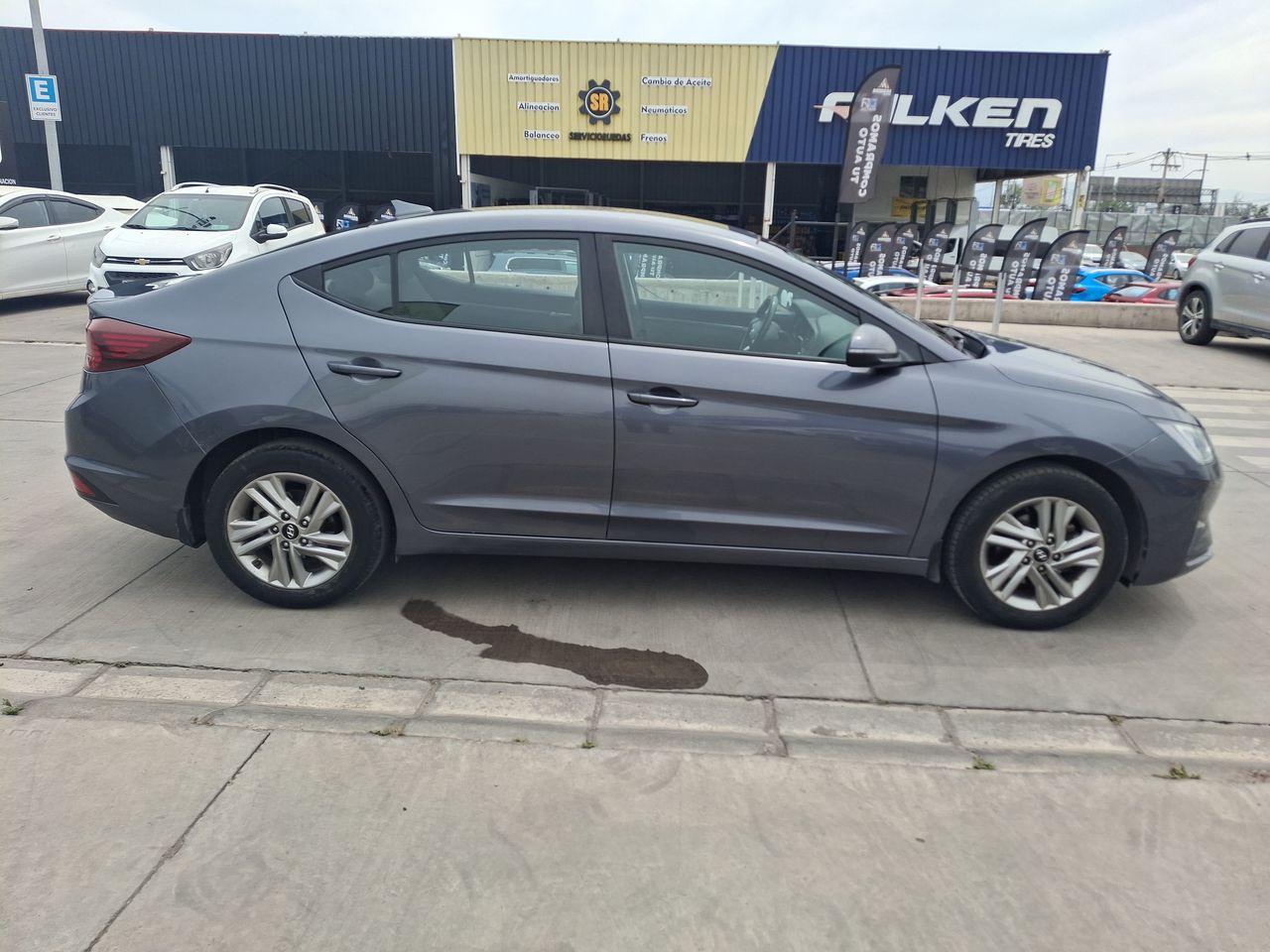 HYUNDAI - 8