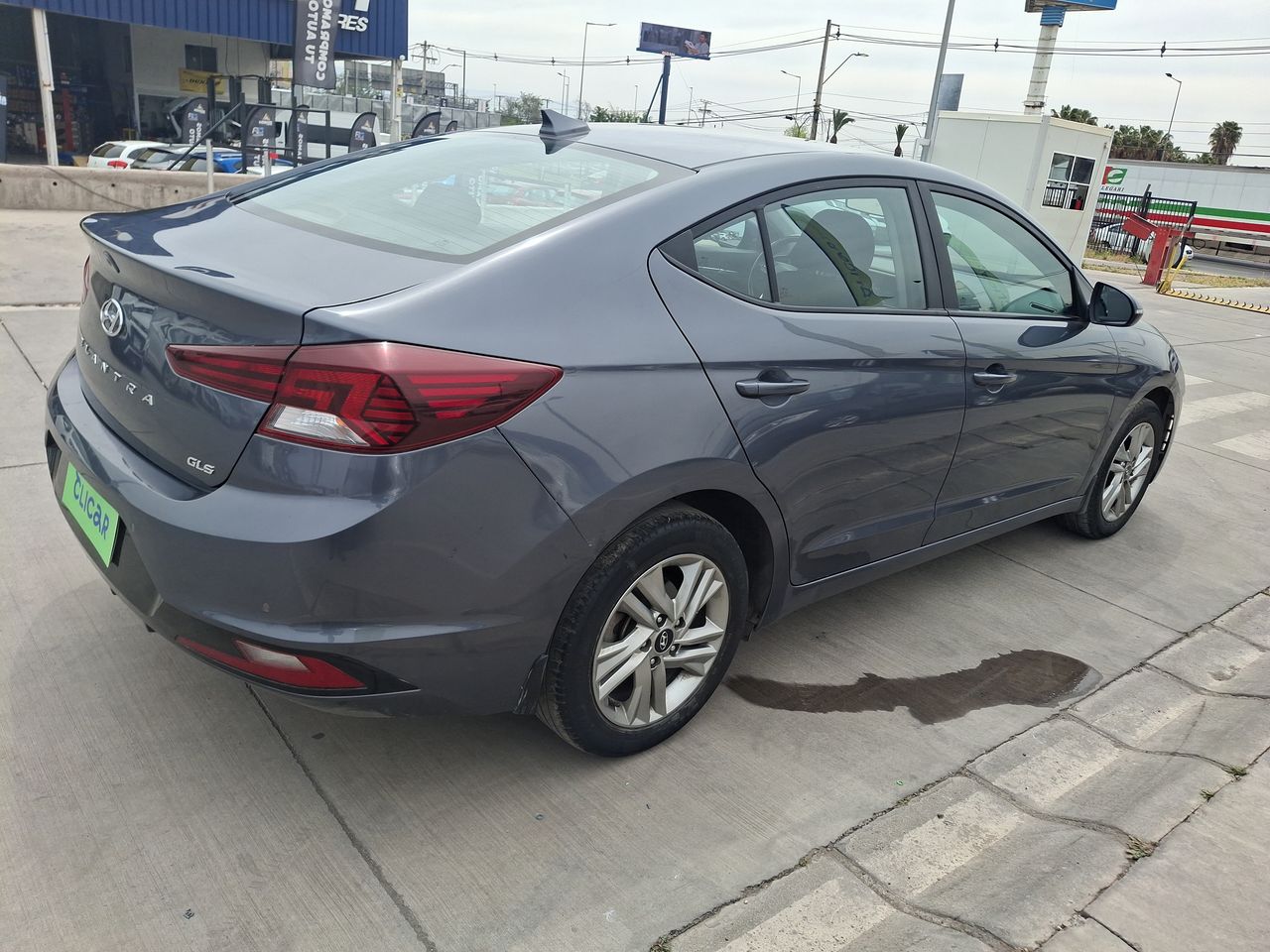 HYUNDAI - 7