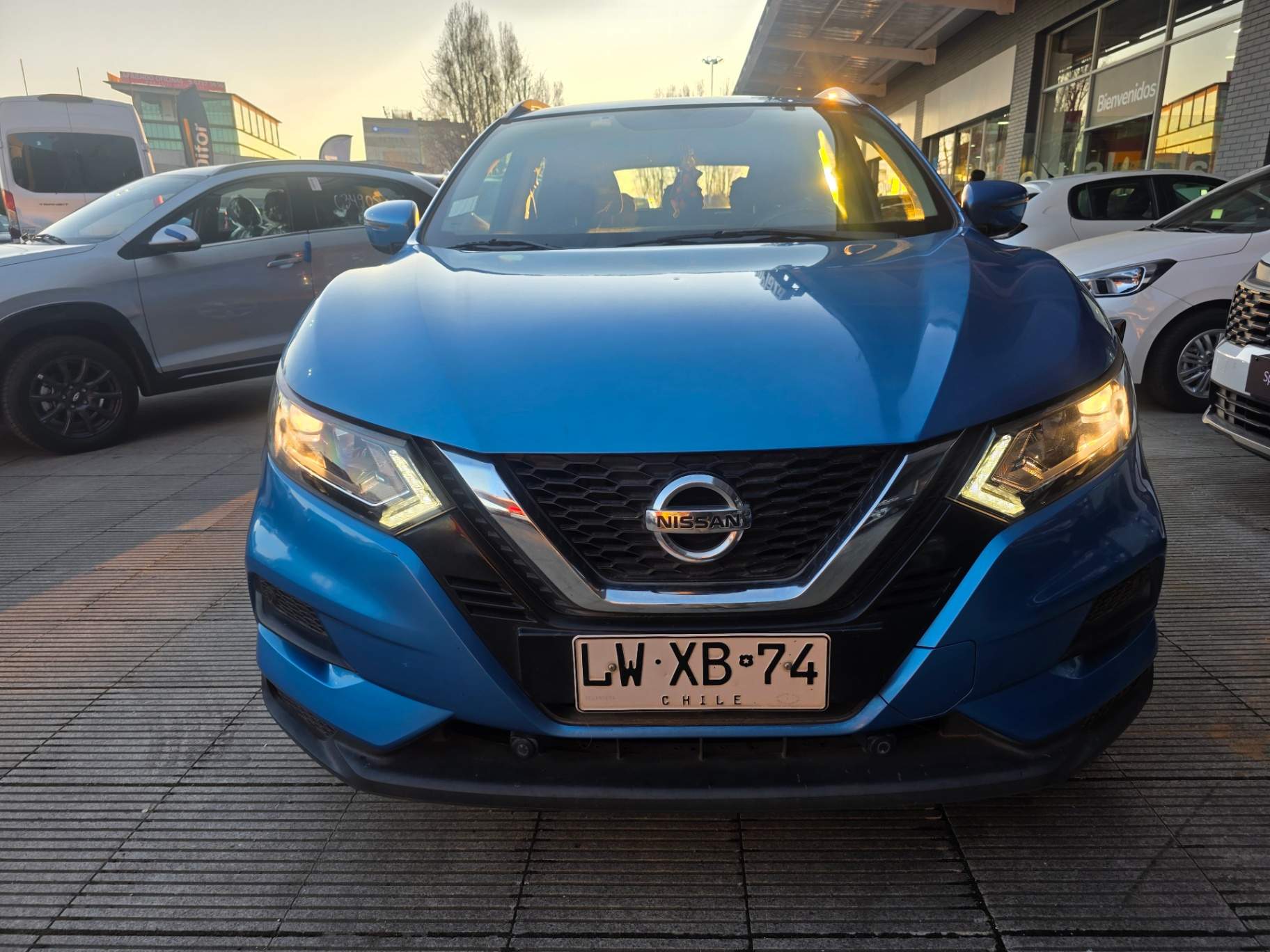 NISSAN - 2