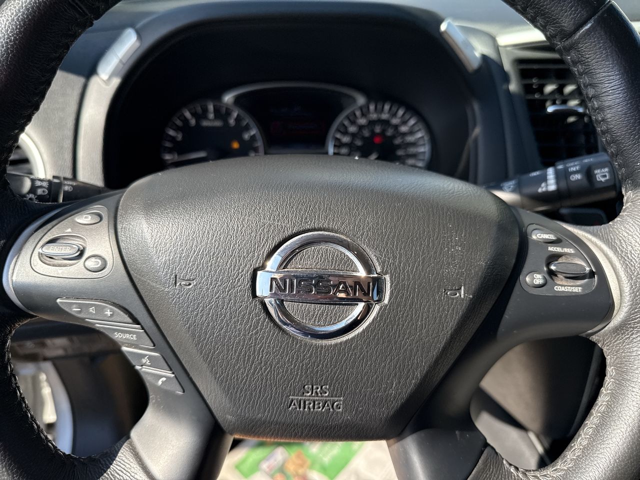 NISSAN - 26