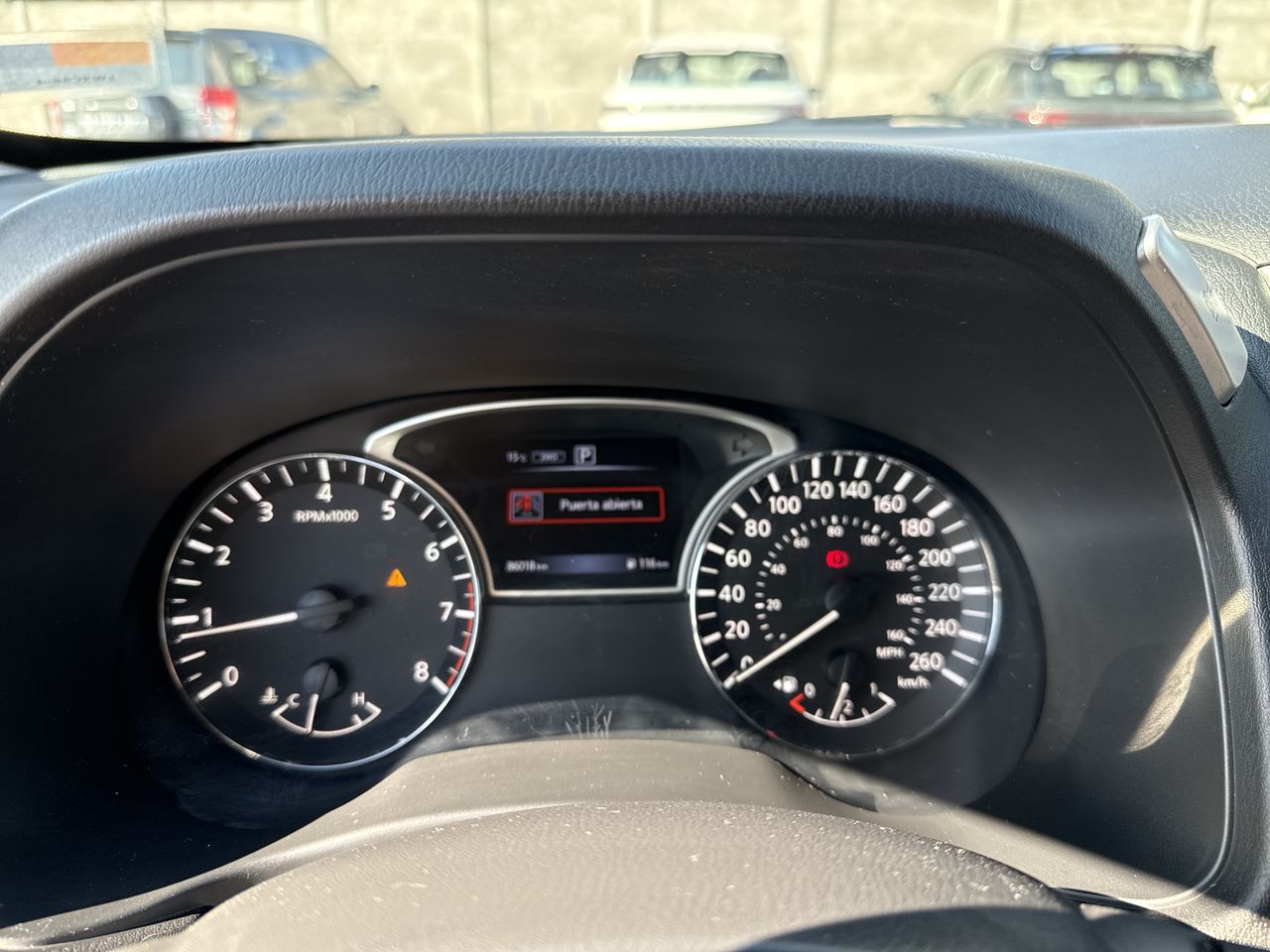 NISSAN - 27