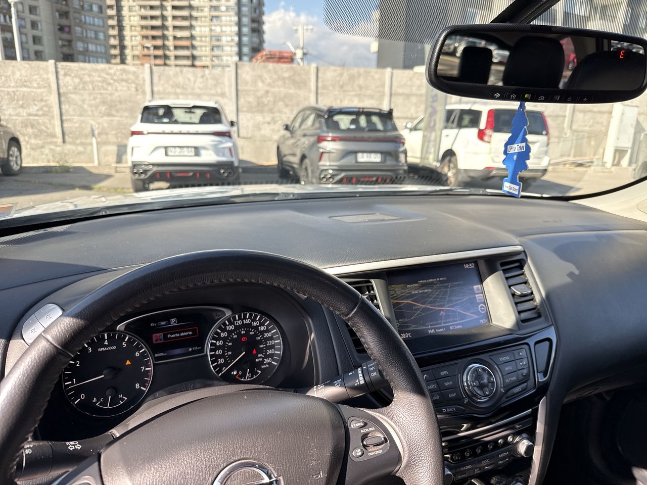 NISSAN - 32