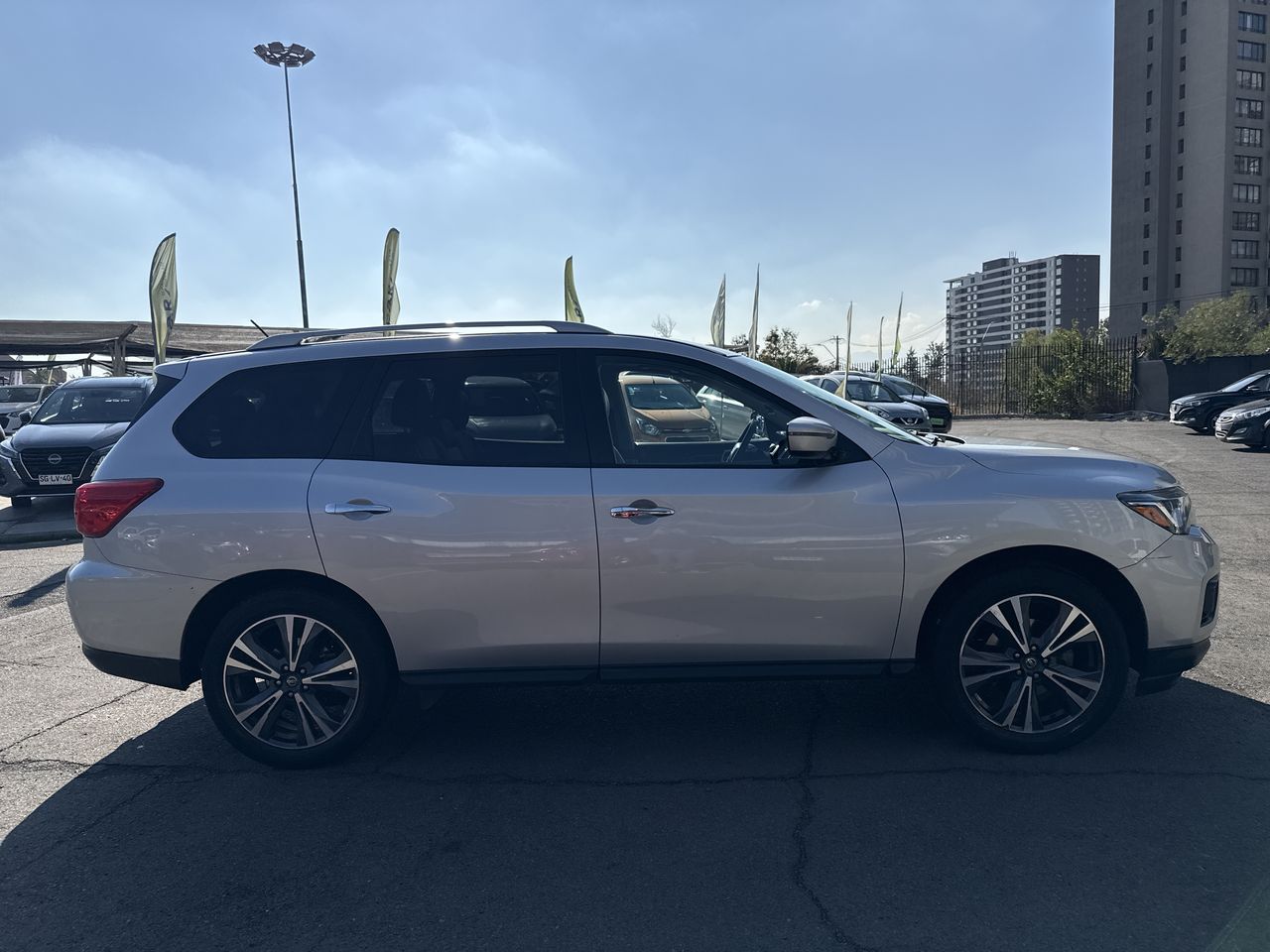 NISSAN - 8