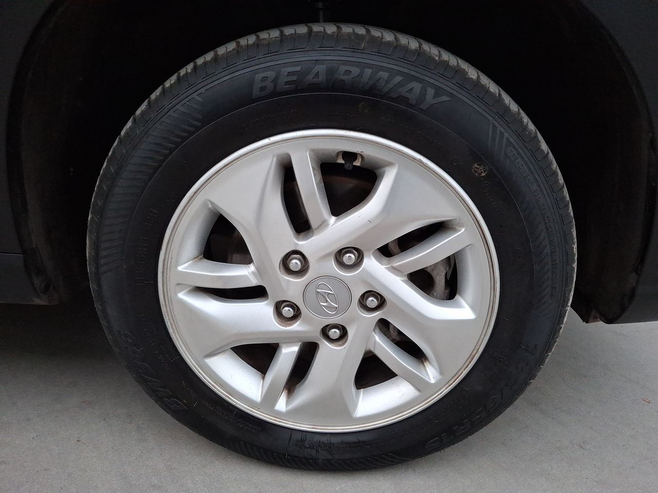 HYUNDAI - 17