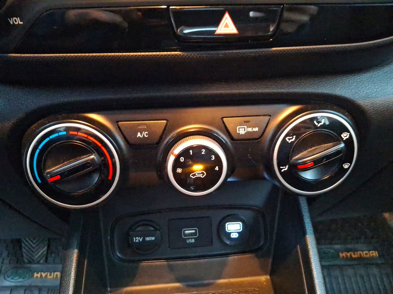 HYUNDAI - 29