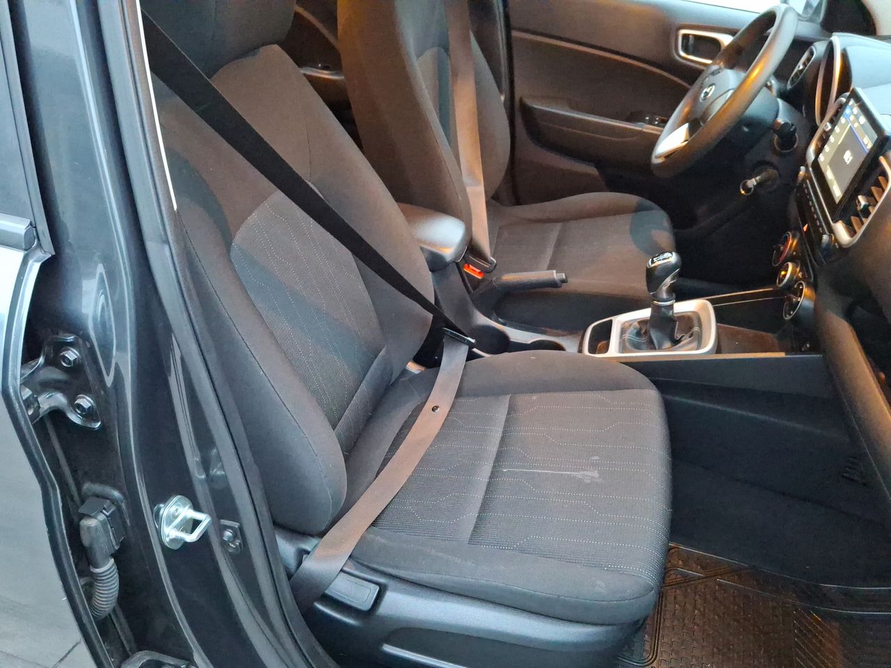 HYUNDAI - 32