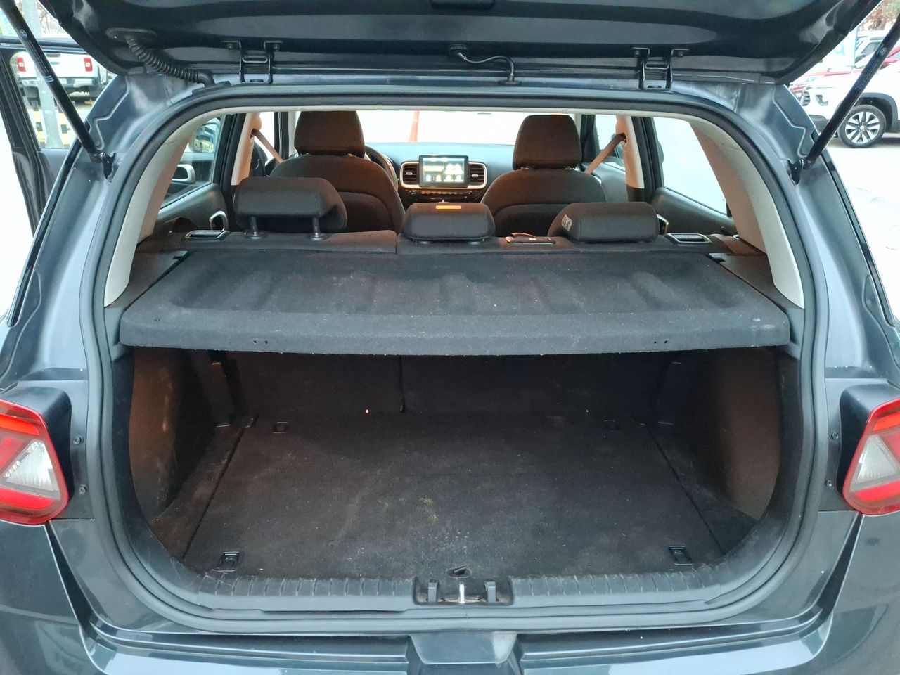 HYUNDAI - 21