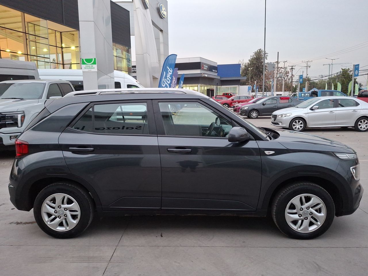 HYUNDAI - 8