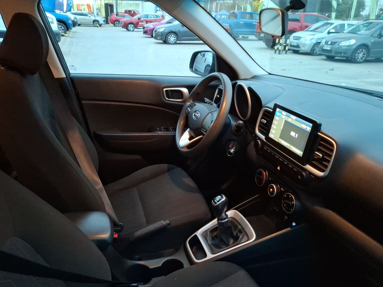 HYUNDAI - 16