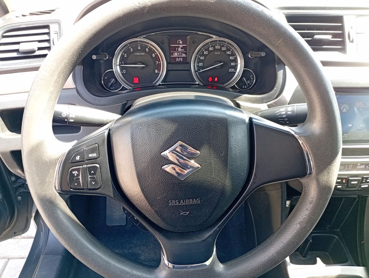 SUZUKI - 26