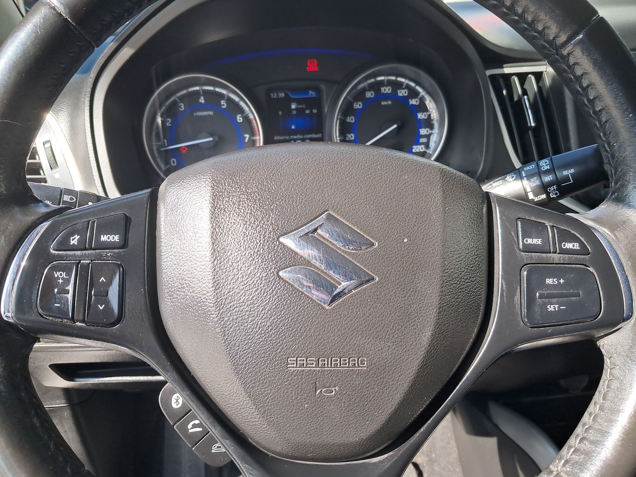 SUZUKI - 25