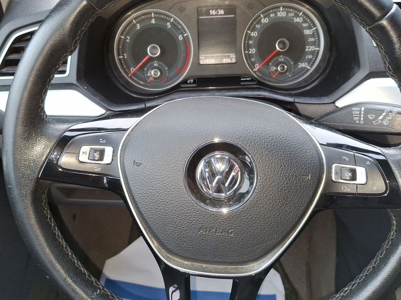 VOLKSWAGEN - 25